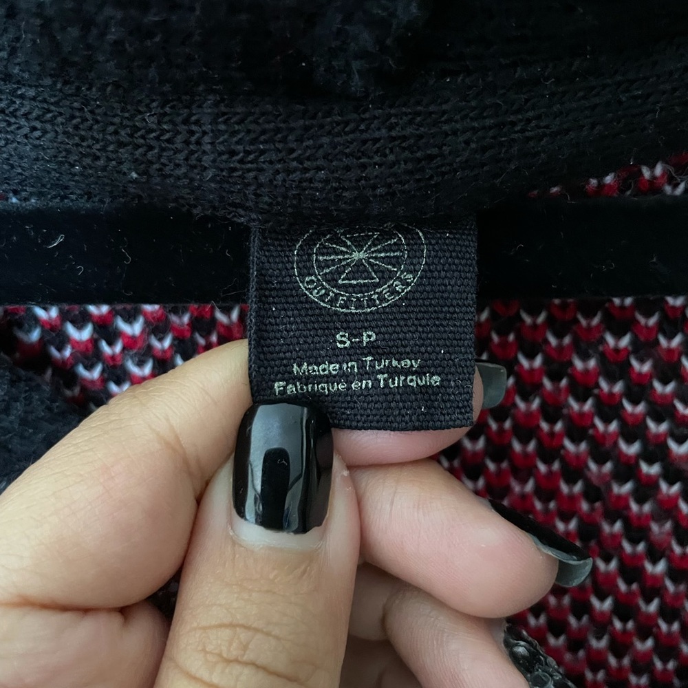 Urban Outfitters Button Sweater Cardigan in S - Picture 2 of 2